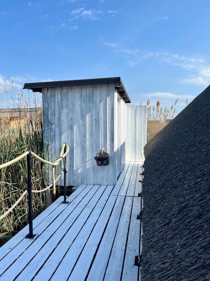 Seehuette Neusiedlersee - Strandhaus, Elektroboot Inklusive 拉斯特 外观 照片