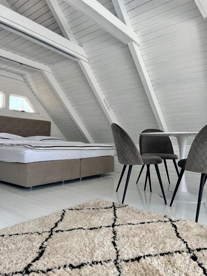 Seehuette Neusiedlersee - Strandhaus, Elektroboot Inklusive 拉斯特 外观 照片