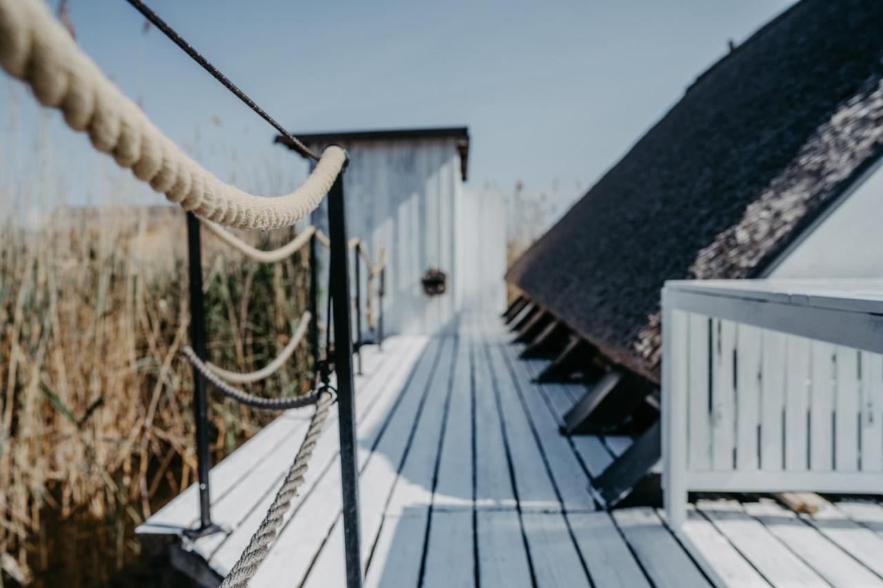 Seehuette Neusiedlersee - Strandhaus, Elektroboot Inklusive 拉斯特 外观 照片