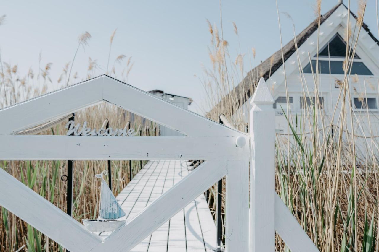 Seehuette Neusiedlersee - Strandhaus, Elektroboot Inklusive 拉斯特 外观 照片