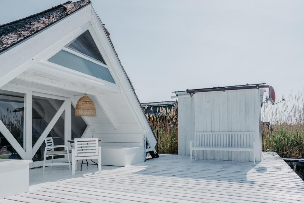 Seehuette Neusiedlersee - Strandhaus, Elektroboot Inklusive 拉斯特 外观 照片