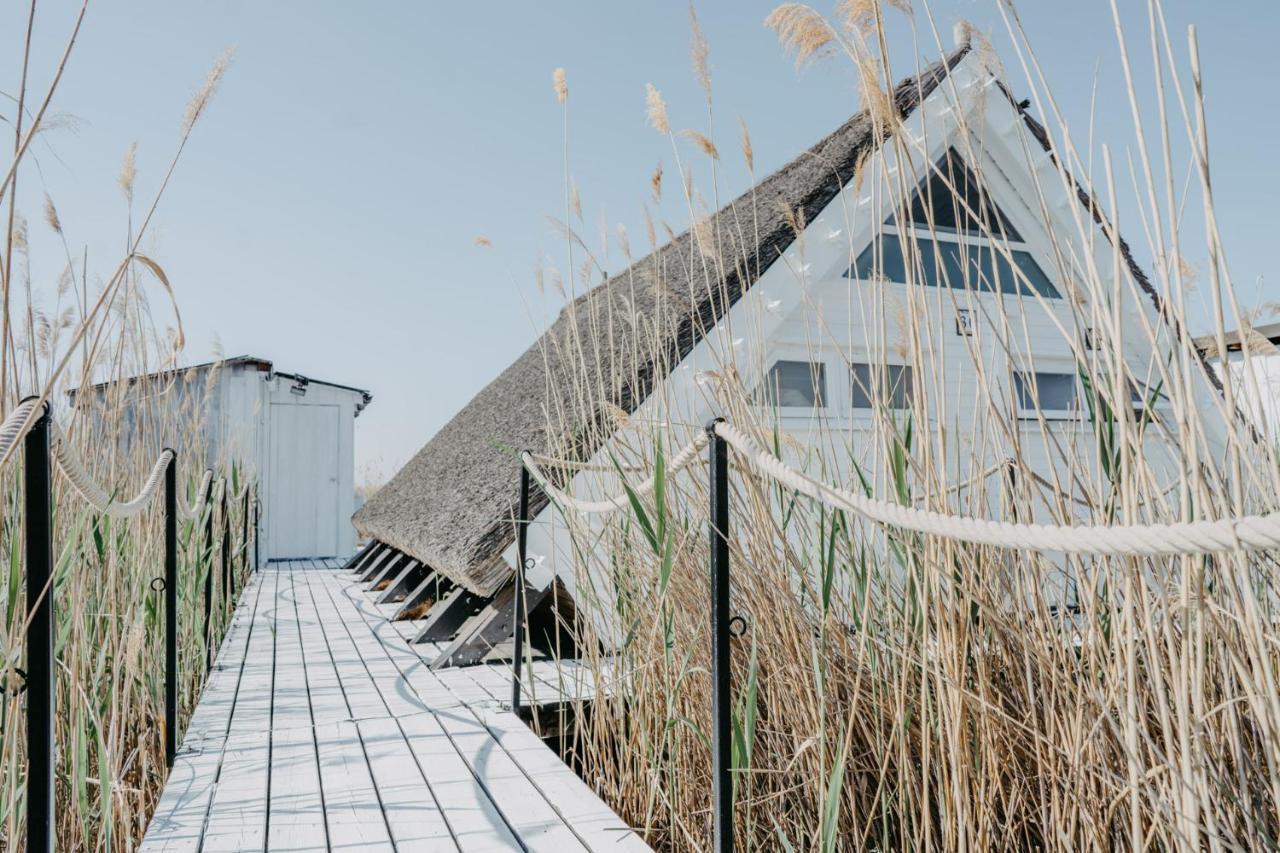 Seehuette Neusiedlersee - Strandhaus, Elektroboot Inklusive 拉斯特 外观 照片